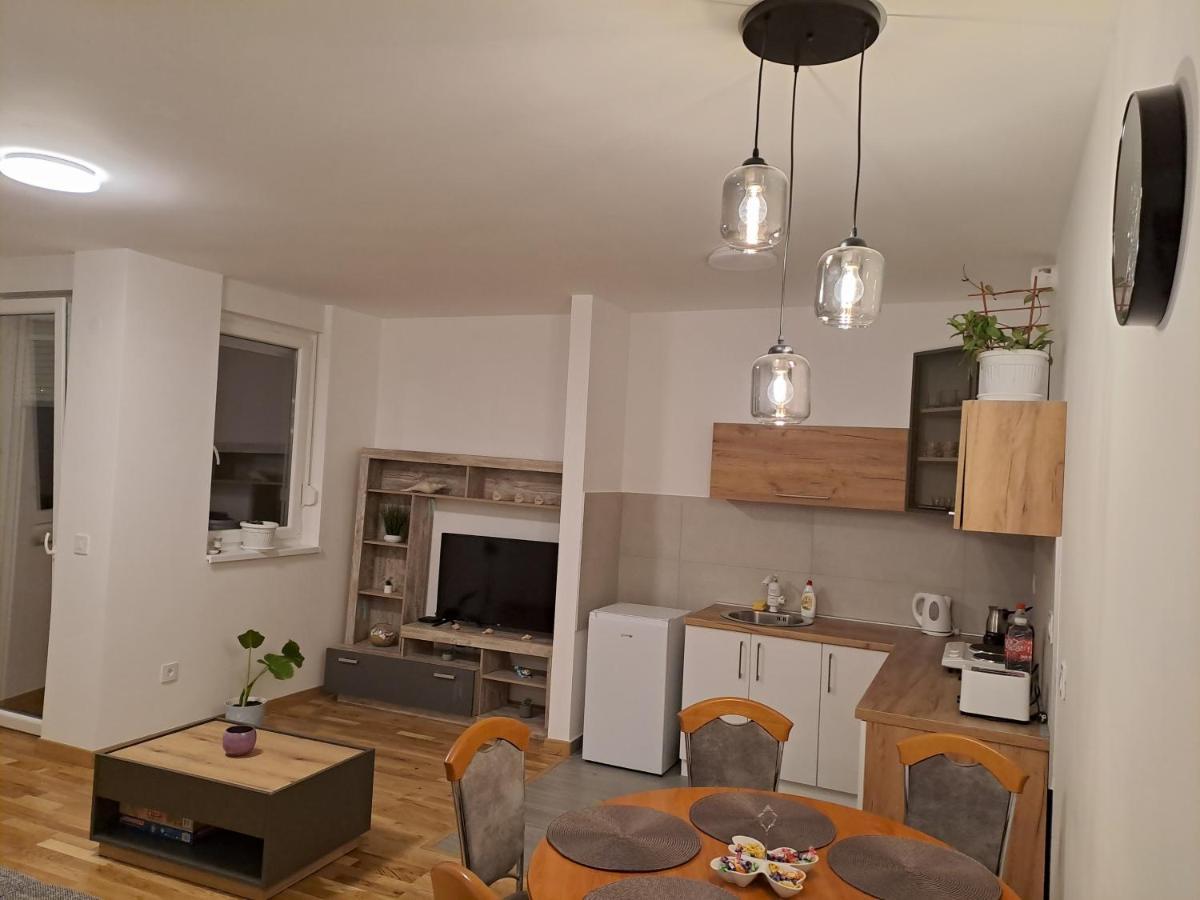 Das Apartman 수보티차 외부 사진