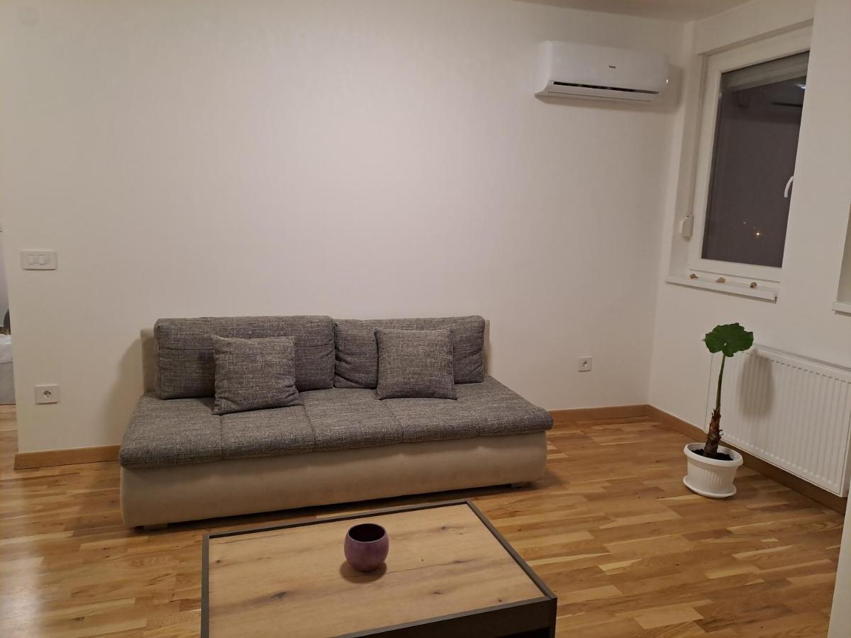 Das Apartman 수보티차 외부 사진